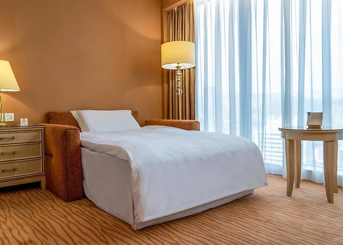 Similan Hotel Zhuhai-Gongbei Port High Speed Railway Station